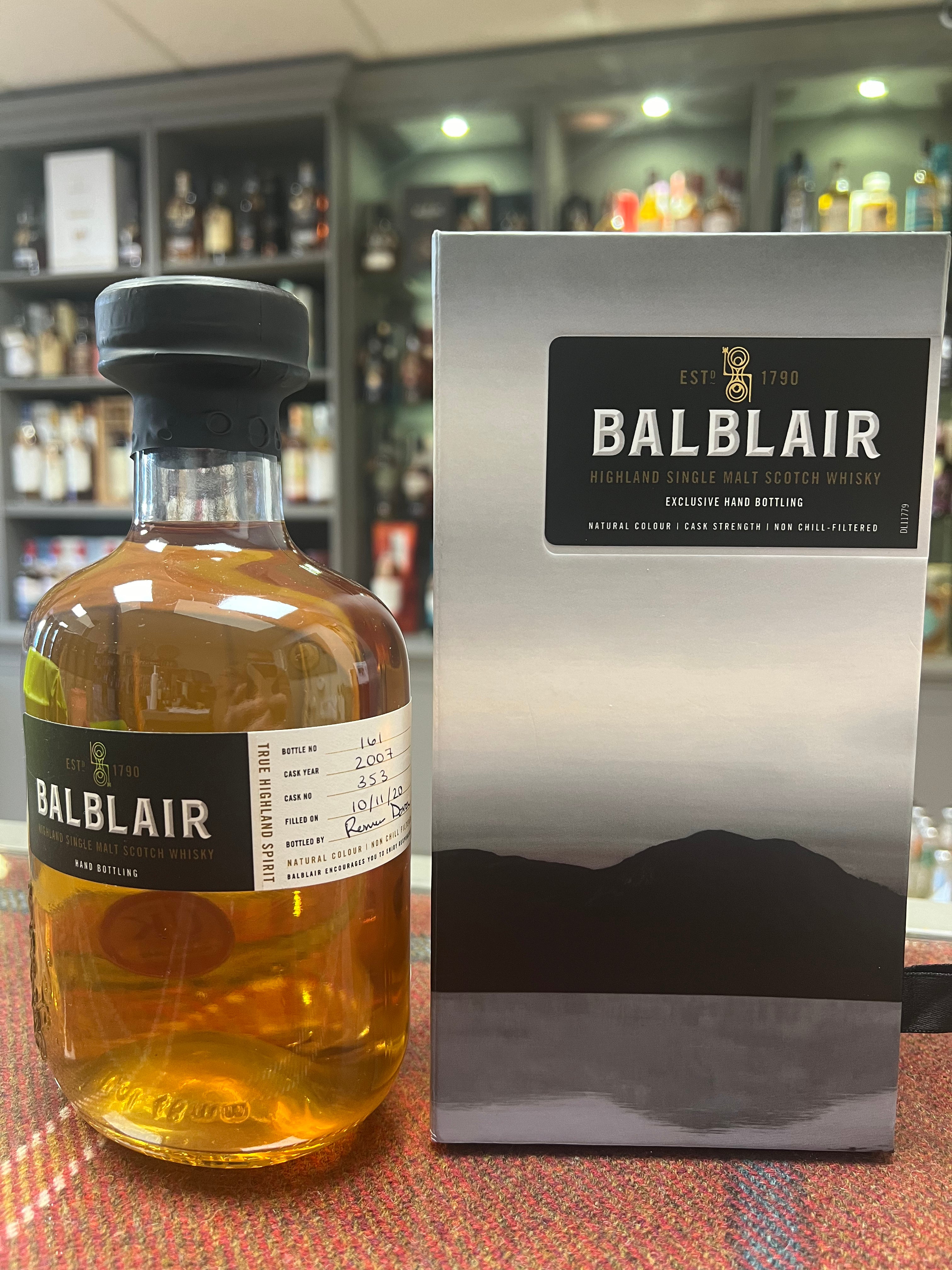 Balblair Distillery Exclusive Hand Bottling  (70cl, 53.5%)